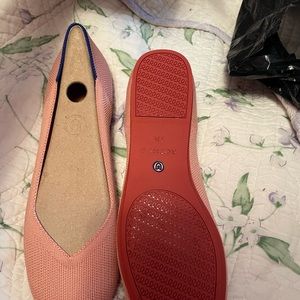 New Rothy’s size 7-1/2 in Coral
